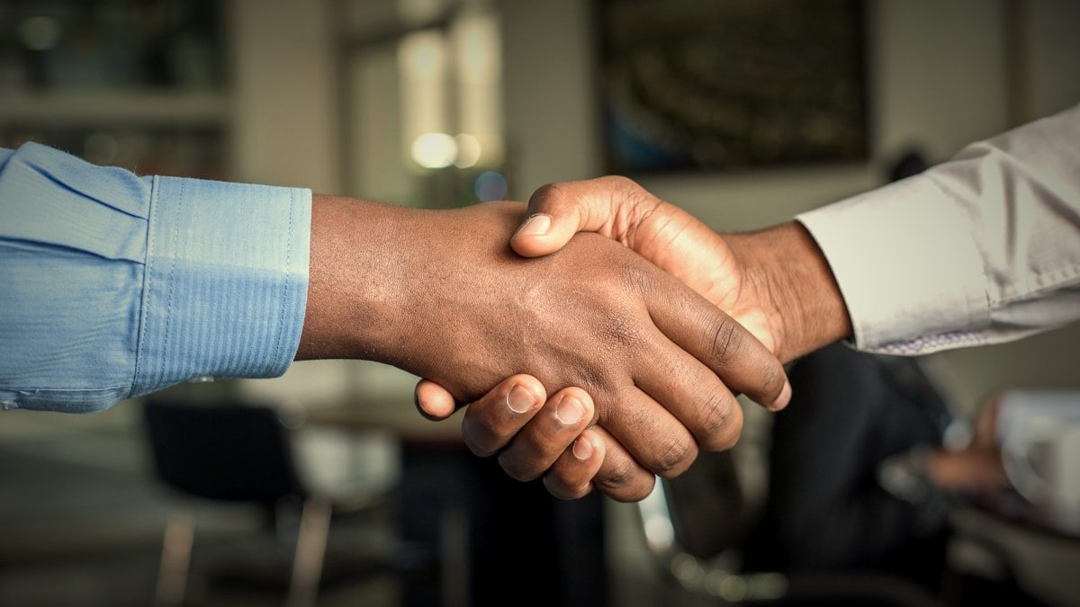 Přesun podnikání do zahraničí: co to skutečně znamená a co musíte vědět